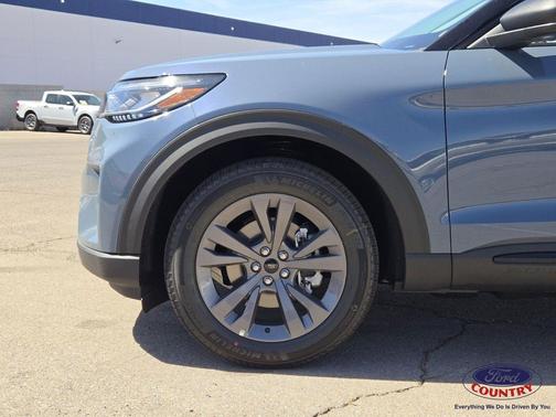 Vapor Blue Metallic 2026 Ford Explorer Active w/200A Pkg