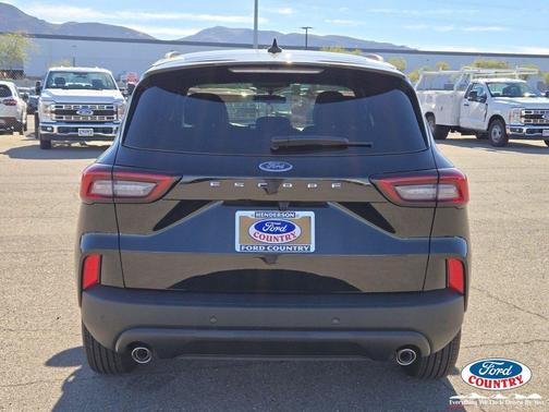 Agate Black Metallic 2026 Ford Escape ST-Line