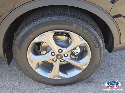 agate black metallic 2026 Ford Escape ST-Line