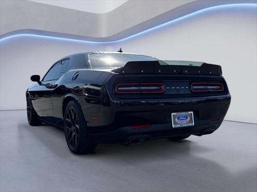 2016 Dodge Challenger R/T Scat Pack