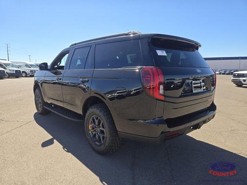 Agate Black Metallic 2027 Ford Expedition Tremor