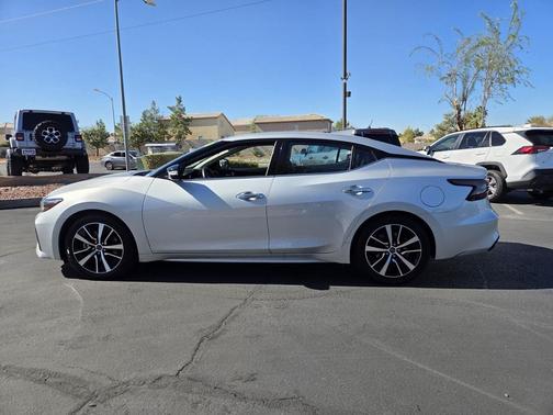 2023 Nissan Maxima SV Xtronic CVT