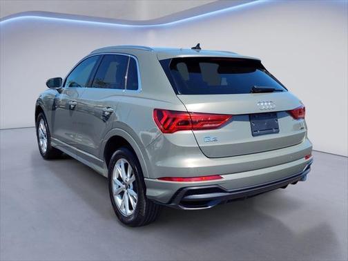 2022 Audi Q3 45 S line Premium