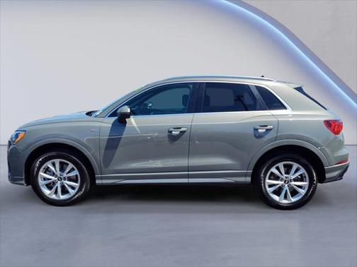 2022 Audi Q3 45 S line Premium