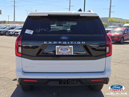 Oxford White 2026 Ford Expedition Active