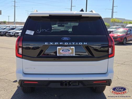 Oxford White 2026 Ford Expedition Active