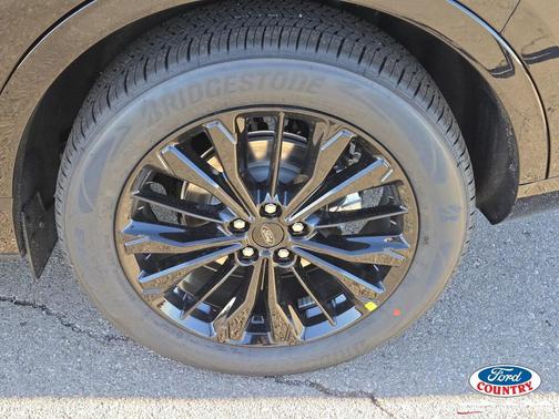 2026 Ford Escape ST-Line Elite