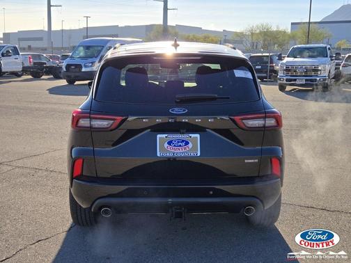 2026 Ford Escape ST-Line Elite