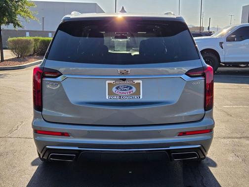 Argent Silver Metallic 2023 Cadillac XT6 Premium Luxury FWD