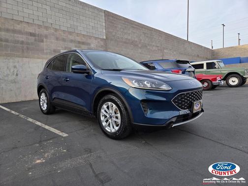 2020 Ford Escape SE