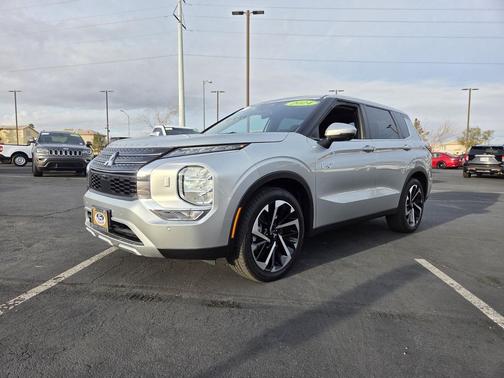 2024 Mitsubishi Outlander PHEV SE S-AWC