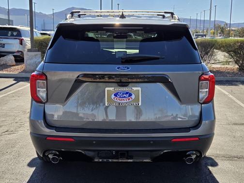 2022 Ford Explorer ST-Line