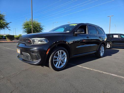 DB Black Crystal Clearcoat 2024 Dodge Durango GT Plus