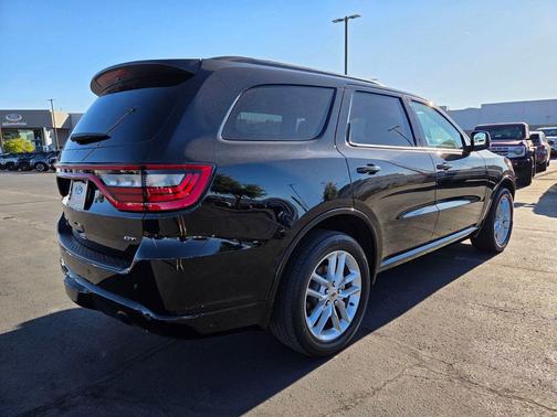 DB Black Crystal Clearcoat 2024 Dodge Durango GT Plus