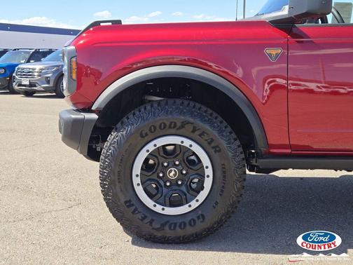 Ruby Red Metallic Tinted Clearcoat 2026 Ford Bronco Badlands