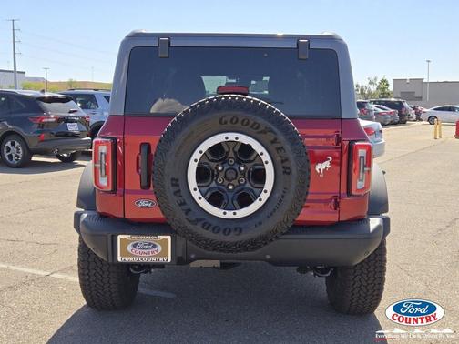 Ruby Red Metallic Tinted Clearcoat 2026 Ford Bronco Badlands