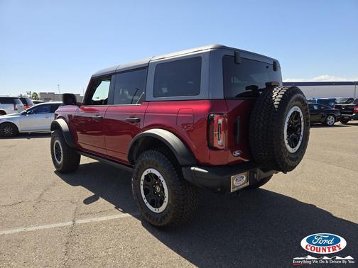 Ruby Red Metallic Tinted Clearcoat 2026 Ford Bronco Badlands