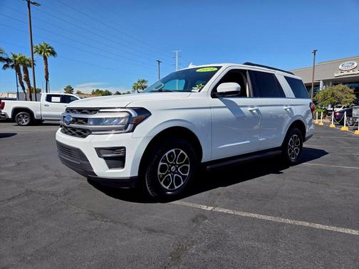 Oxford White 2024 Ford Expedition XLT