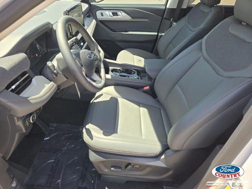 Space White Metallic 2026 Ford Explorer Active
