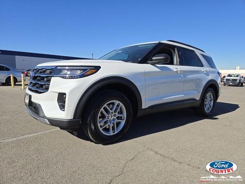 Star White Metallic Tri-Coat 2026 Ford Explorer Active
