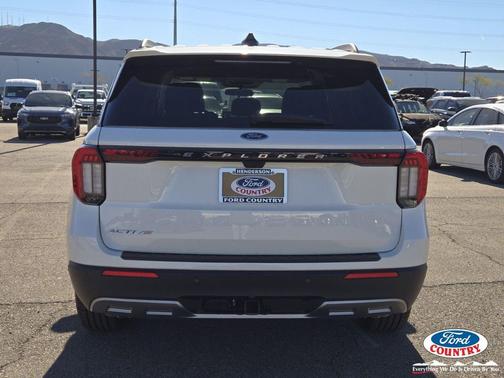 Star White Metallic Tri-Coat 2026 Ford Explorer Active