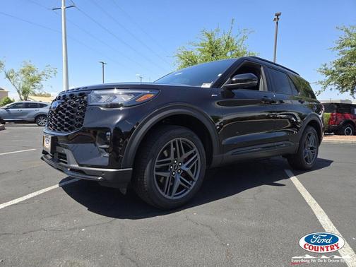 Agate Black Metallic 2026 Ford Explorer ST-Line