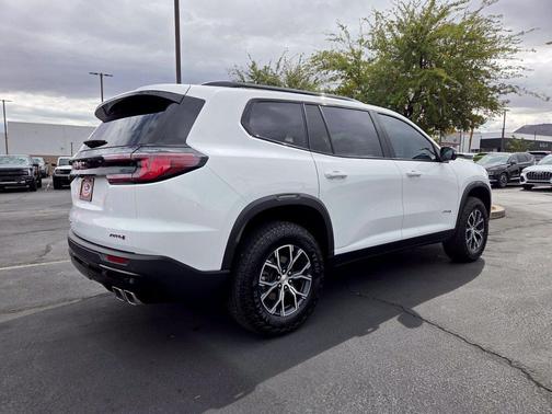 Summit White 2025 GMC Acadia AWD AT4