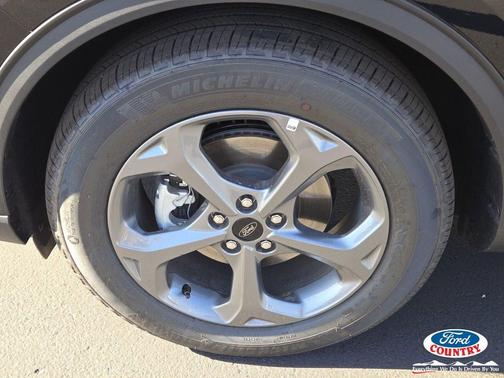 Agate Black Metallic 2026 Ford Escape ST-Line