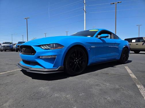 Grabber Blue Metallic 2022 Ford Mustang GT Premium