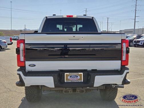 Star White Metallic Tri-Coat 2026 Ford F-250 Platinum