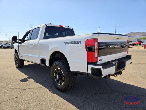 Star White Metallic Tri-Coat 2026 Ford F-250 Platinum