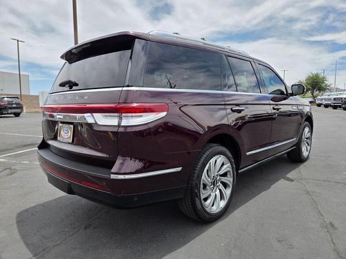 Diamond Red Metallic Tinted Clearcoat 2024 Lincoln Navigator Reserve