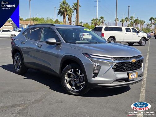 Sterling Gray Metallic 2025 Chevrolet Trax LT