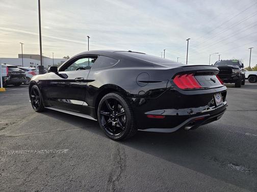 2020 Ford Mustang EcoBoost
