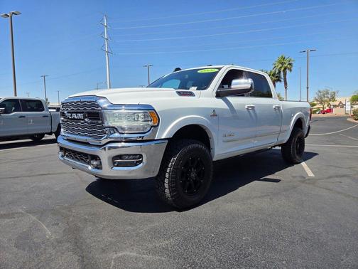 Bright White Clearcoat 2022 RAM 3500 Limited