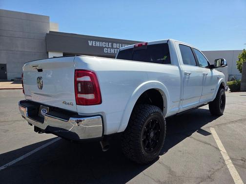 Bright White Clearcoat 2022 RAM 3500 Limited