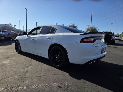 2018 Dodge Charger SXT Plus