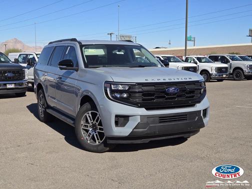 Glacier Gray Metallic Tri-Coat 2026 Ford Expedition Active