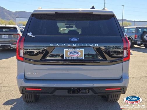 Glacier Gray Metallic Tri-Coat 2026 Ford Expedition Active