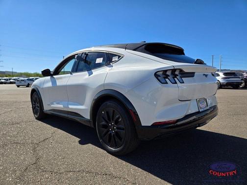 Star White Metallic Tri-Coat 2026 Ford Mustang Mach-E Premium