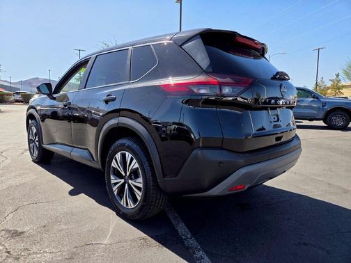 Super Black 2023 Nissan Rogue SV