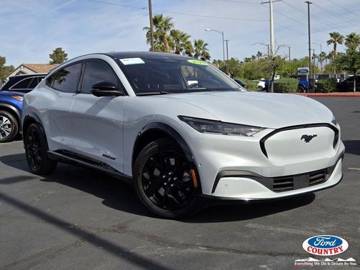 Space White Metallic 2023 Ford Mustang Mach-E Premium