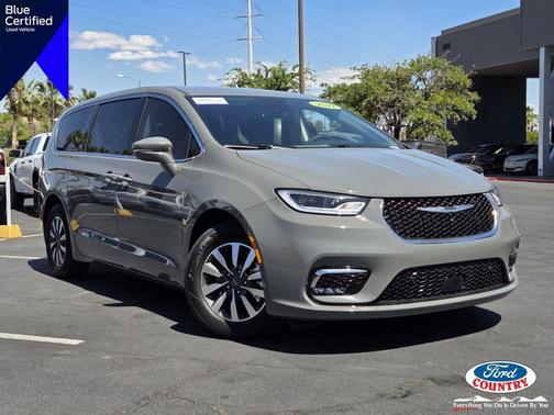 Ceramic Gray Clearcoat 2022 Chrysler Pacifica Hybrid Touring L