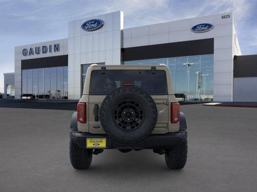 Desert Sand 2026 Ford Bronco Badlands