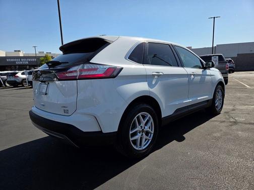 Oxford White 2024 Ford Edge SEL