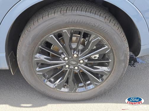 2025 Ford Escape ST-Line Elite