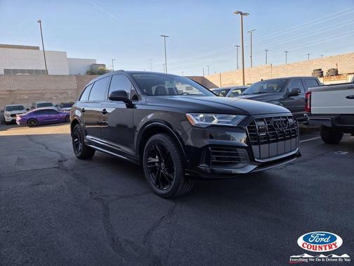2022 Audi Q7 55 Premium Plus