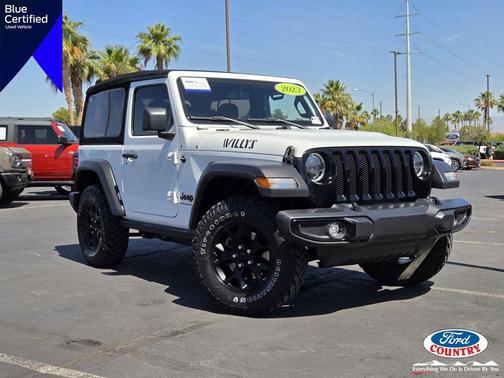 Bright White Clearcoat 2023 Jeep Wrangler Willys