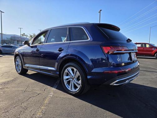 2024 Audi Q7 55 Premium Plus