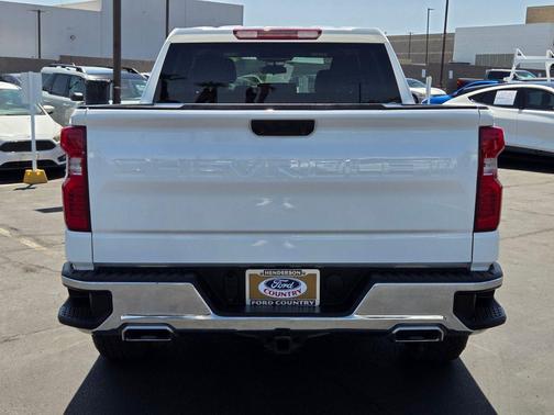 Summit White 2024 Chevrolet Silverado 1500 LT